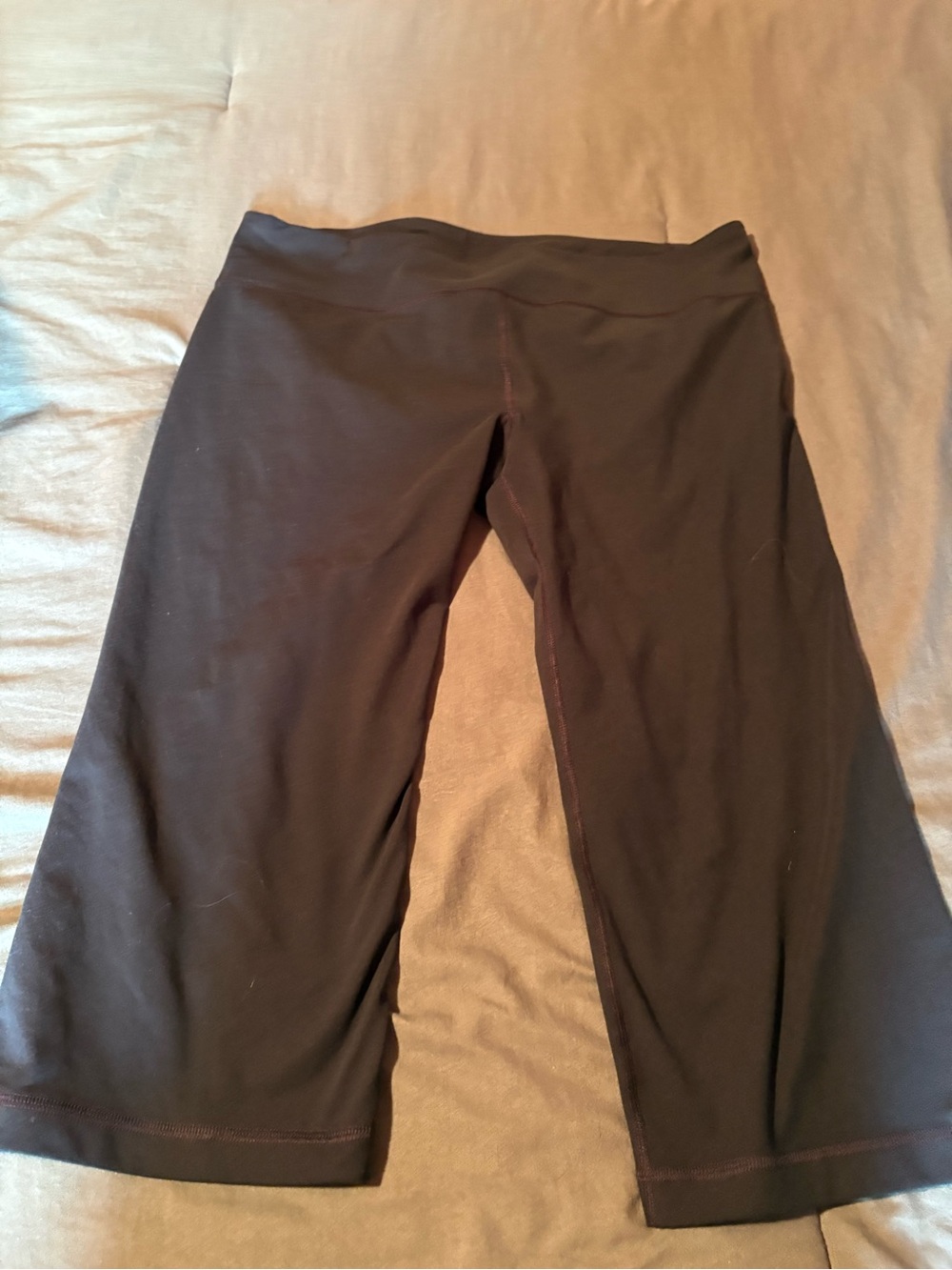 Under Armour Black Performance Cropped Leggings
